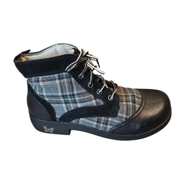 Alegria By PG Lite Flannel Print Boots - Picture 1 of 8